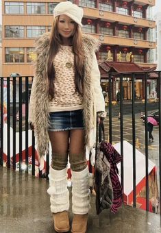 Y2k Outfits Fur Boots, 2000s Japanese Fashion Gyaru, Tokyo 2000s Fashion, Winter 00s Outfits, 2000s Winter Outfits Aesthetic, Garyu Fashion Outfits, Harajuku Fashion Winter, 00s Winter Outfits, Gyaru Winter Fashion