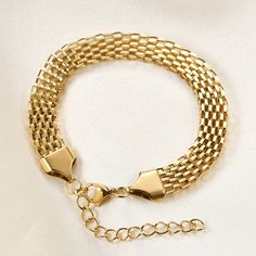 Material: Titanium Steel Color: Steel, Gold Fashion Element: Round Style: Simple Casual Bracelets, Twisted Bracelet, Mesh Bracelet, Woven Bracelets, Braided Bracelets, Metal Bracelets, Gold Fashion, Adjustable Bracelet, Accessories Bracelets