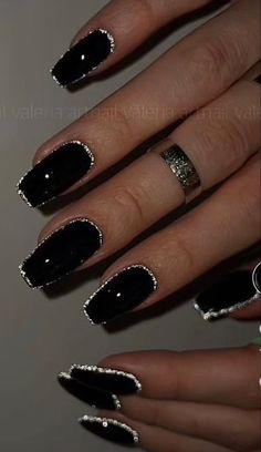 Black Prom Nails, Black Silver Nails, Maroon Nail Designs, Black And White Nails, Black Nails With Glitter, White And Silver Nails, Maroon Nails, White Glitter Nails