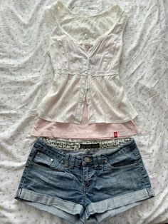 Summer Clothes Coquette, Coquette Style Summer, Casual Coquette Outfit Summer, Coquette Summer Fits, Coquette Y2k Outfit, Coquette Outfits Summer, Cute Outfits Coquette, Y2k Coquette Outfits, Soft Y2k Outfits