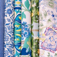 a bunch of different types of wallpapers in various colors and patterns, all lined up together