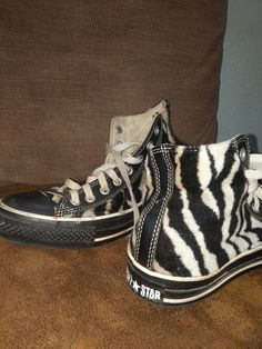 These are in great condition.  They are fur.  Size 6.5 men's and I wear an 8 women's and they fit fine. 2000s Zebra Print, Zebra Print Converse, Zebra Shoes, Converse All Star High, Tie Shoes, Converse All Star, Zebra Print, I Dress, All Star