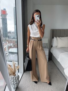 Networking Event Outfit, Corporate Attire Women, Event Outfit Ideas, Classy Business Outfits, Business Professional Outfits, Chica Cool, Casual Work Outfits Women, Chic Business Casual, Business Attire Women