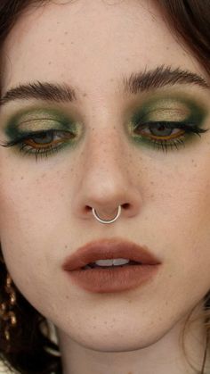 Makijaż Smokey Eye, Green Eyeshadow, Make Up Inspo