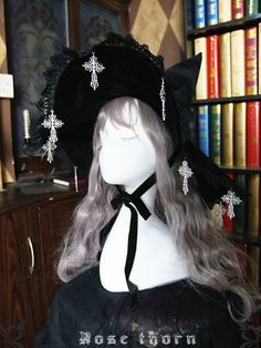 Witch Accessories, Punk Style Outfits, Cosplay Fashion, Victorian Accessories, Rose Thorns, Halloween Witch Hat, Witch Outfit, Beautiful Wigs, Witch Halloween