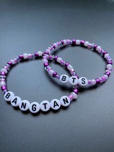 💜BORAHAE💜  *I purple you* Show some love for the Bangtan Boys (BTS) with this purple beaded bracelet! Different sizes offered; bracelet is made with stretchy elastic cord for a more comfortable fit. **If you need a size not listed, please put it in the personalization box or send me a message. -All bracelets are handmade and hand-strung :) ------- *Bracelet and bead colors may change or fade with wear. *Bracelets are completely handmade, so there may be very small differences between the brace Bts Friendship Bracelet, Bts Beaded Bracelet, Bts Bracelet Beads, Strung Bracelet, Kawaii Bracelet, Pulseras Kandi, Small Bead Bracelet