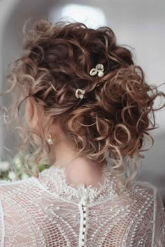 Messy Hair Look, Prom Braid, Up Dos For Prom, Mother Of The Bride Hair, Up Dos, Curly Hair Updo