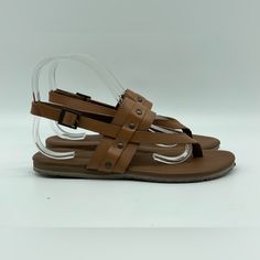 New Size 8 100% Leather Imported From El Salvador Ugg Sandals, Fur Sandals, Suede Slides, Comfy Sandals, Red Sandals, Silver Sandals, Leather Flip Flops, Brown Leather Sandals, Leather Sandals Women