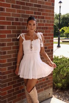 Southern Sweetie Dress Endless Blu Lilac Grey Hair, Southern Belle Outfit, Dress With Cowgirl Boots, Boho Dress Fall, Southern Belle Style, Ranch Dress, Rodeo Dress, Wineries Outfit, White Dresses Graduation