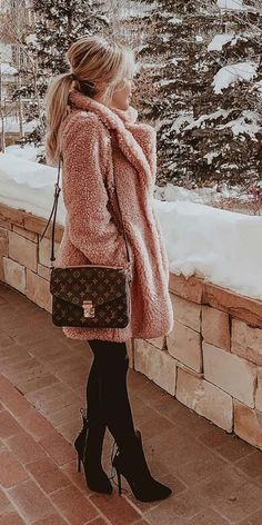 Vinter Mode Outfits, Mantel Outfit, Fur Coat Outfit, Black Fur Coat, Long Fur Coat, White Fur Coat, Fur Coat Fashion, Fur Coat Vintage, Fur Clothing