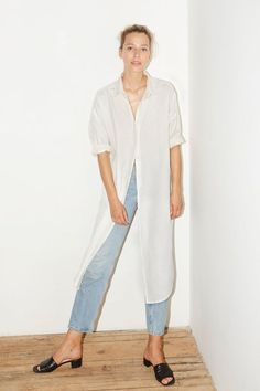 White Linen Lola Shirt Button Down Summer Outfit, Natural Fiber Clothing, Minimalist Capsule Wardrobe, White Button Down, 2000s Fashion, White Shirts, Style Shirt, Minimalist Outfit, Shirt Collar