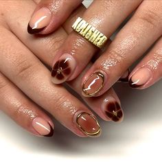 Nail Art For Autumn, Brown Nails Art Designs, Brown 3d Nails, Nail Brown Design, Nail Art Fall 2024, Nails Aesthetic Autumn, Nail Aesthetic Instagram, Nails Design Brown, Autumn Nails Brown