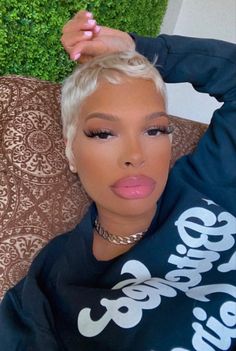 Short Blonde Hair On Black Women, Waves On Black Women, Pink Pixie Cut Black Women, Platinum Pixie Cut Black Women, Blonde Pixie Cut On Black Women, Short Blonde Hair Black Women, Blonde Short Hair Black Women, Blonde Short Pixie, Blonde Pixie Haircut Black Women