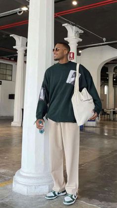 Men’s Fashion Clubbing, Black Guys Outfits Aesthetic, Street Style Guys Streetwear, Represent Outfit Men, Mens Outfits Oversized, Men’s Streetwear 2023, Mens Knit Sweater Outfit, Aesthetic Fit Inspo Men, Streetwear Men Outfits 2023