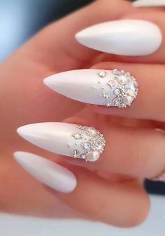 Nail Art Mariage, Simple Wedding Nails, Wedding Nail Art, Wedding Day Nails, Bridal Nails Designs, Wedding Nail Art Design, Bridal Nail Art, Pointy Nails, Makeup Nails Art