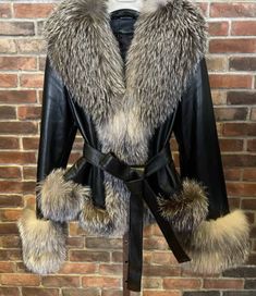 Fox Outfit, Leather Fur Coat, Leather Jacket With Fur, Oc Fashion, Fur Lined Jacket, Mexican Boys, 90s Y2k Fashion, Russian Winter, Lambskin Jacket