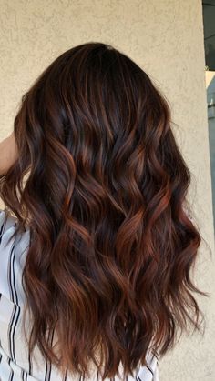 Red Balayage Hair, Auburn Balayage, Rambut Brunette, Brown Hair Inspo, Fall Hair Color For Brunettes, Hair Color Auburn, Red Highlights