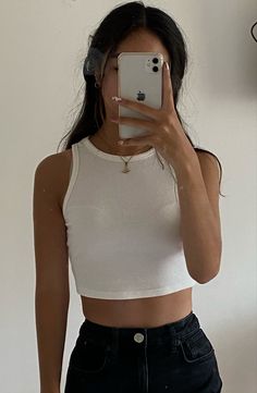 Stylish Outfits For Summer 2023, Outfit Of The Day Summer, School Instagram, Instagram Picture Ideas, Outfit Ideas Summer, Outfits For School, Fashion Minimalist, Aesthetic Outfit Ideas