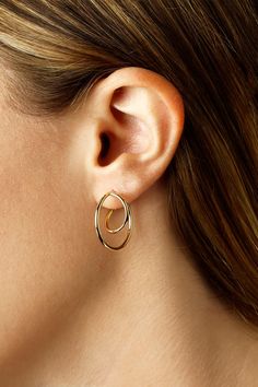 These unique earrings take the classic 14kt yellow gold medium size hoop and add a spiral through it to create a unique and trendy look. Affordable Gold Spiral Hoop Earrings, Unique Earrings, Medium Size, Gold Earrings, To Create, Hoop Earrings, Yellow Gold, Yellow, Gold