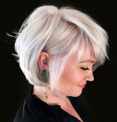 Cute Wispy Bob For Fine Hair White Blonde Hair Color, Stylist Hairstyles, Platinum Hair Color, White Blonde Hair, Short Hairstyles Fine, Bob Hairstyles For Fine Hair, Short Hair Color, Penteado Cabelo Curto, Short Hairstyle