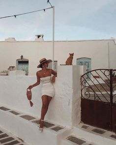 Nima Benati, Vacay Outfits, Summer Vacation Outfits, Outfit Chic, Batman Vs, Summer Photos, Dress Plus Size, Vacation Outfits, Mode Inspiration