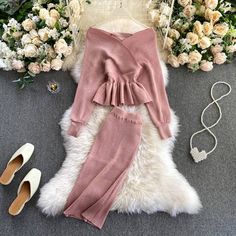 Shiny Knitting Skirt Long Sleeve Sweater Two Pieces Setsize





Tops :

chest:90-120cm waist:60-80cm length :46cm sleeve:66cm

Skirt:

Length:60cm waist:66-80cm Outfits Cool Weather, Ruffle Long Skirt, Sweater Two Piece Set, Long Skirt Suits, Slim Bodycon Dress, Sweater Skirt Set, Two Piece Suits, Knit Two Piece Set, High Waisted Pleated Skirt