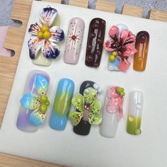 Hello welcome to my shop. I only use high-quality materials to create a luxurious nail press that you can trust to be strong and long-lasting. Hope you can find your favorite nails. My nails will last: Use adhesive sheets (provided with nail kit) for 1-2 days Use nail glue for 2-3 weeks. All nails can be reused multiple times if you take good care of them. If you would like a custom size, please fill out the personalization section under product options. If you're not sure how to measure your nails, I'd be happy to help you measure your nails. 𝐏𝐫𝐨𝐜𝐞𝐬𝐬𝐢𝐧𝐠𝐭𝐢𝐦𝐞: Every nail in my shop is handmade and hand-painted with love and care. The pattern of each set of nails will change as the nail type changes. please allow: It takes 3-5 days to make nails USPS 5-15 days to deliver your n Nail Art Capsule Transparente, Polymer Clay Press On Nails, Gift Nails, Nail Type, How To Measure Yourself, Nail Art Kit, Nail Glue, My Nails, Be Strong