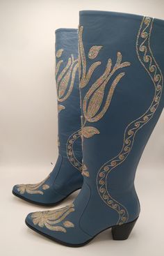 These are custom made genuine leather hand embroidered women's boots. Made with leather, sole, ykk zipper. There is every size is available, 6 us to 10.5 us, 36 eu to 42 eu. #cowboyboots #suzaniboots #westernboots #kneehigh #handamde #customboots #festivalboots #outdoorfit #casualboots #cityfashion #happy #spring #partty #newyork #festival #leather #women Traditional Fitted Snip Toe Boots, Traditional Fitted Leather Boots, Traditional Boots For Festival, Traditional Fitted Boots With Round Toe, Traditional Fitted Boots For Festival, Cowboy Style Women, Style Western Boots, Embroidery Boots, Festival Boots