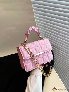 BirdinBag - Quilted Chain Square Bag with Elegant Flap Detail Women Bags Fashion Handbags, Geometric Quilt, Fancy Bags, Pretty Bags, Word Wrap, Pink Outfits, Square Bag, Handbag Backpack, Bago