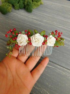 Hair Headpiece, Wedding Hair Colors, Flower Jewelry Designs, Pearl Comb, Bead Hair Accessories, Hair Comb Accessories, Roses Wedding, Bridal Hair Flowers, Bridal Comb