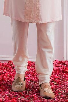 Shop for Ankit V Kapoor Pink Cotton Silk Kurta Set for Men Online at Aza Fashions Father Of The Bride Outfit, Blouse Yoke, Modern Groom, Kurta Set For Men, Nehru Jacket, Nehru Jackets, Bespoke Tailoring, Embroidered Neckline, Sequins Embroidery