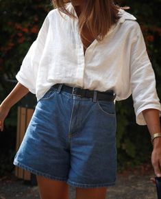 Shorts Summer 2024, Hot Weather Casual Outfits, Pnw Summer Outfits, Summer Fashion 2024 Trends Casual, Summer Looks 2024, Female Summer Outfits, Womens Summer Outfits, Eurotrip Outfits, 10 Winter Outfits