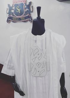 Embroidery Designs For Men, Kaftan Ideas, African Bridal Dress, Stylish Men Wear, White Range