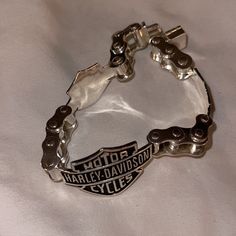 Beautiful Harley Davidson Silver Motorcycle Chain Link Bracelet. Fits Man Or Woman. Super Stylish. Brand New Price Is Firm. Free Shipping Motorcycle Chain Bracelet, Silver Motorcycle, Motorcycle Chain, Harley Davidson Motorcycle, New Price, Chain Link Bracelet, Link Bracelets, Womens Jewelry Bracelets, Chain Bracelet