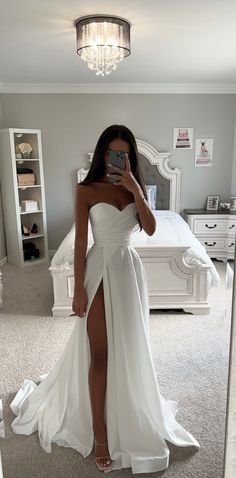 Gold Quince, Prom Dresses Black, Dresses Purple, Pretty Wedding Dresses, Bridal Ball Gown, Cute Wedding Dress