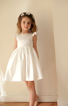 Lace Flower Girl Dress Rustic, Simple Flower Girl Dresses, Flower Girl Dresses Navy, Kids White Dress, Flower Girl Outfits, Ivory Girls Dress, Rustic Flower Girl Dress, Boho Flower Girl, Satin Flower Girl Dress