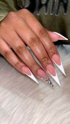 Taper Square Nails Long, Simple Freestyle Nails, Basic Stiletto Nails, Light Blue Stiletto Nails, White Stiletto Nails Design, Long Stiletto Nails Design, Stiletto Nails Designs Classy, Classy Stiletto Nails, Baddie Stiletto Nails