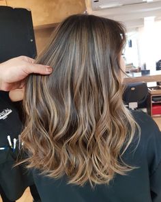 Brunette Hair With Highlights, Hair Ombre, Hair Color Light Brown, Brown Hair With Blonde Highlights, Brunette Balayage Hair, Caramel Highlights, Brown Hair Balayage, Light Hair Color, Blonde Hair With Highlights