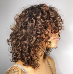 Mid Length Curly Hairstyles, Layered Curly Haircuts, Layered Curly Hair, Naturally Curly Hair, Curly Hair With Bangs