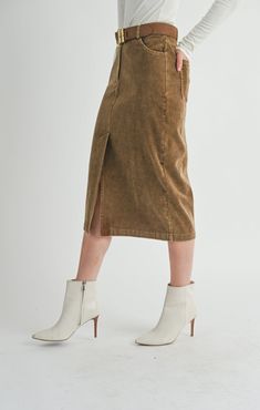 Category SKIRT Subcategory MIDI SKIRT Contents 100% COTTON Country of Origin CHINA Midi Skirt Brown, Vegan Leather Bag, Split Hem, Dress Romper, Shorts With Pockets, Face And Body, Midi Length, Jacket Dress, Sweater Top