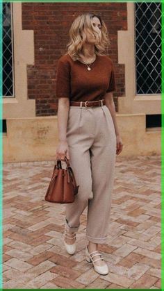 Light Academia Aesthetic Outfit Casual, Business Look Woman, Classy Outfits Work, Uk Outfit Women, Casual Romantic Outfit, Sofisticated Style, Sarah Mantelin, Romantic Fashion Style, Casual Romantic Style