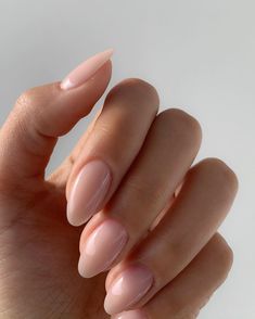 Nagellack Trends, Milky Nails, Oval Nails, Neutral Nails, Minimalist Nails, Classy Nails, Dream Nails, Pretty Acrylic Nails, Short Acrylic Nails