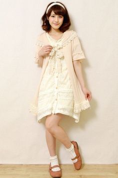 Natural Kei Fashion, Mori Kei Outfits, Girly Poses, Mori Kei Fashion, Tokyo Street Fashion, Mori Fashion, Mori Girl Fashion