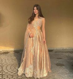 Haldi Outfits For Brides, Casual Bridal Dress, Saira Shakira, Indian Bridesmaid Dresses, Haldi Outfits, Brides Mom, Lehenga Designs Simple, Fancy Sarees Party Wear, Traditional Indian Dress