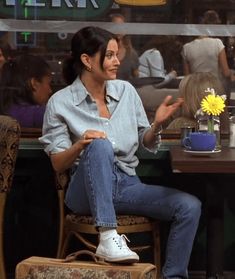 Cher 90s Fashion, Late 90s Style, 2000s Rom Com Aesthetic Outfits, 1994 Outfits, 90s Romcom Outfits, 90s Rom Com Outfits, Friends 90s Outfits, 90s Tv Shows Outfits, Iconic 90s Outfits Women