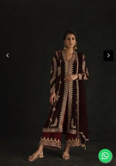 Velvet Dupatta, Maharani Designer Boutique, Zardozi Work, Velvet Dress Designs, Dresses Design, Culture Fashion, Pakistani Wedding Outfits, Dark Maroon, Cape Style