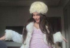 White Fur Hat, Mode Gossip Girl, The Cardigans, Pink Xmas, Winter Fairy, Pink Winter