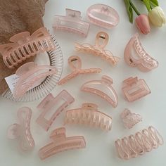 Leaf Claw Clip – Tristar Boutique Leaf Claw Clip, Pink Claw Clip Aesthetic, Aesthetic Claw Clips, Pink Claw Clip, Cute Claw Clips, Hair Tie Accessories, Girl Backpacks School, Hair Claw Clips, Hair Accessories Clips