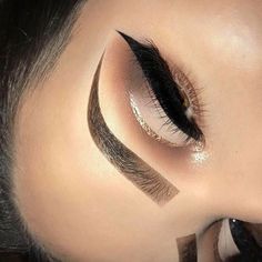 Neutral glitter Eye Makeup Styles, Pinterest Makeup, Makeup Eye Looks, Make Up Looks, Baddie Makeup, Makati, Gorgeous Makeup, Glam Makeup