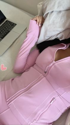 Lululemon Vita Pink, Pilates Girl, Images Hello Kitty, Lululemon Outfits, Define Jacket, Pink Girly Things